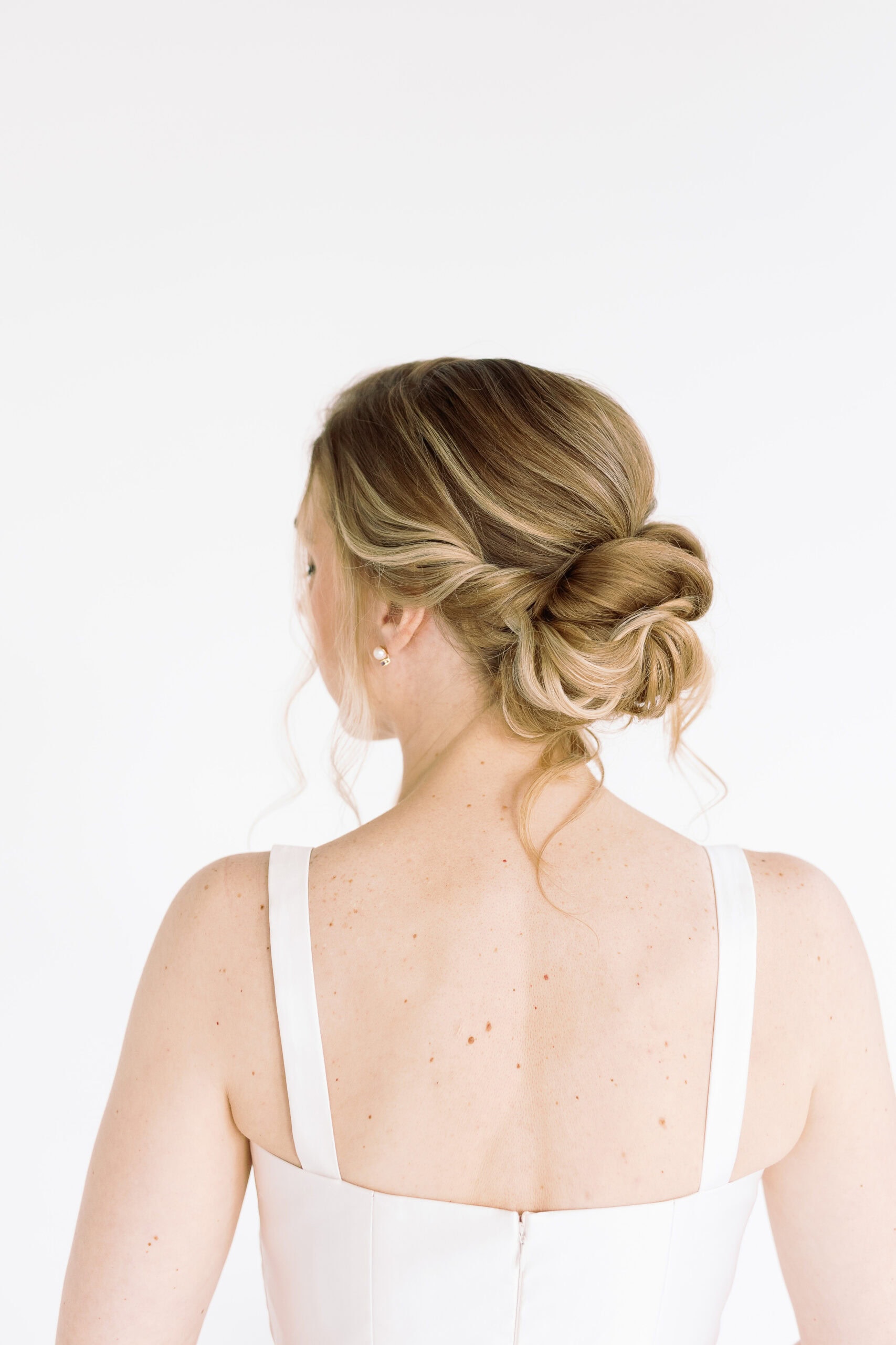 sarah kolis couture gown back of dress and hair