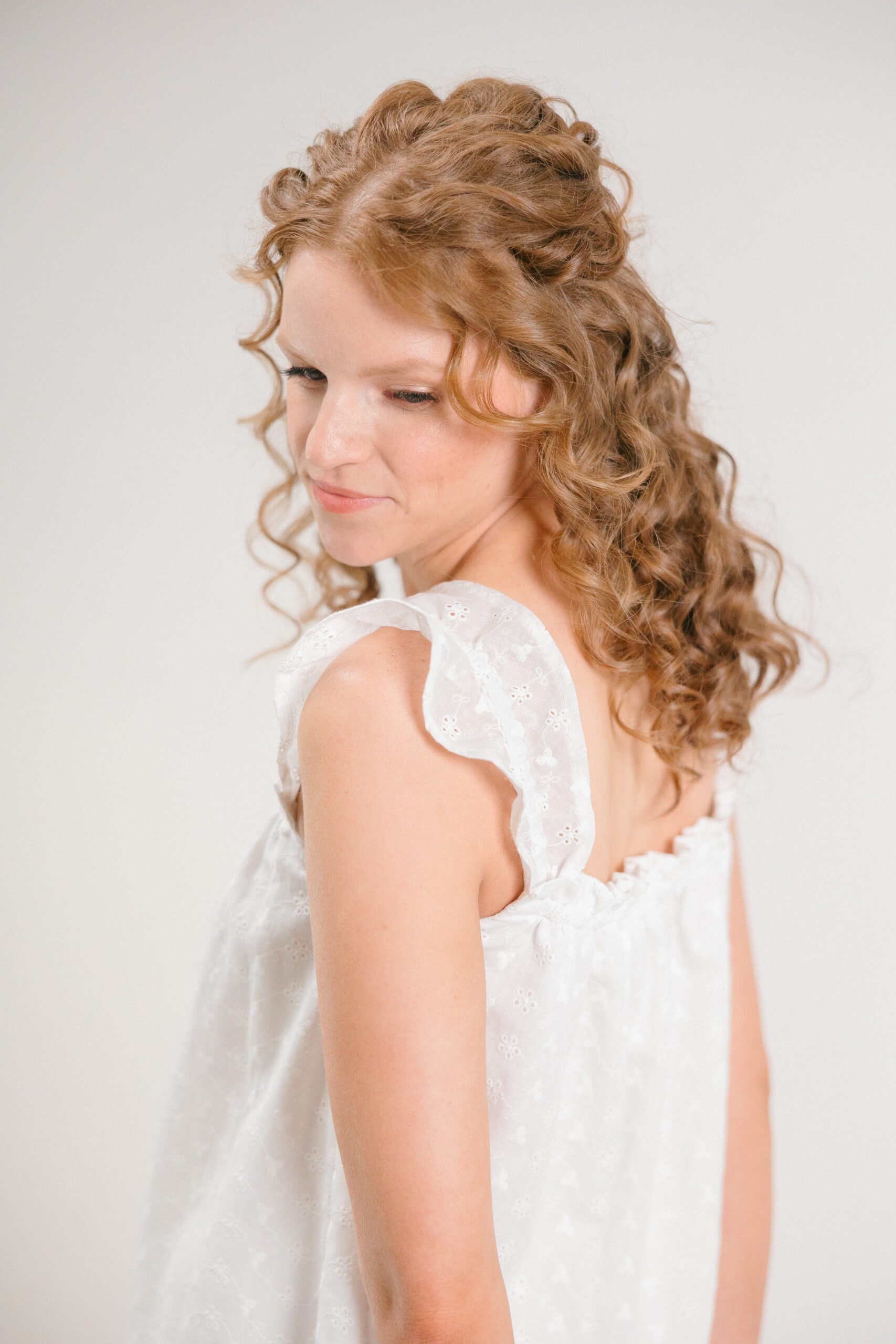 Angela’s Couture Bridal Photoshoot: A Dream Day in the Studio 39 2025 A Kolis Studio 0226 scaled 2