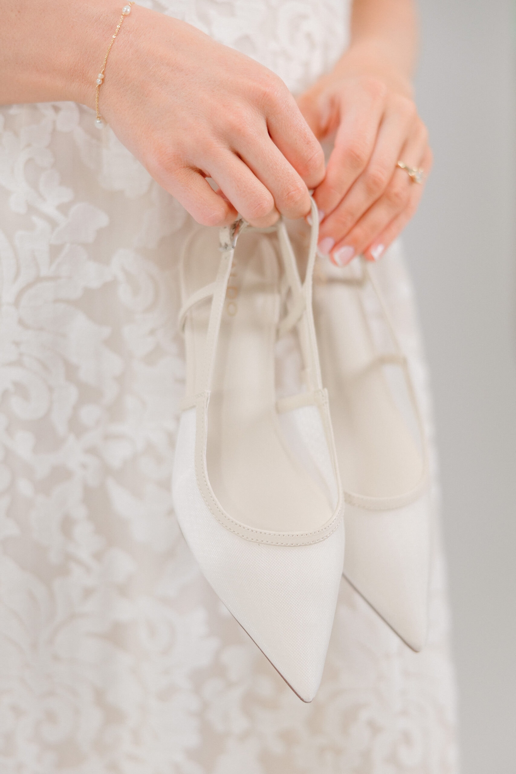 Angela’s Couture Bridal Photoshoot: A Dream Day in the Studio 82 2025 A Kolis Studio 2036 scaled 1