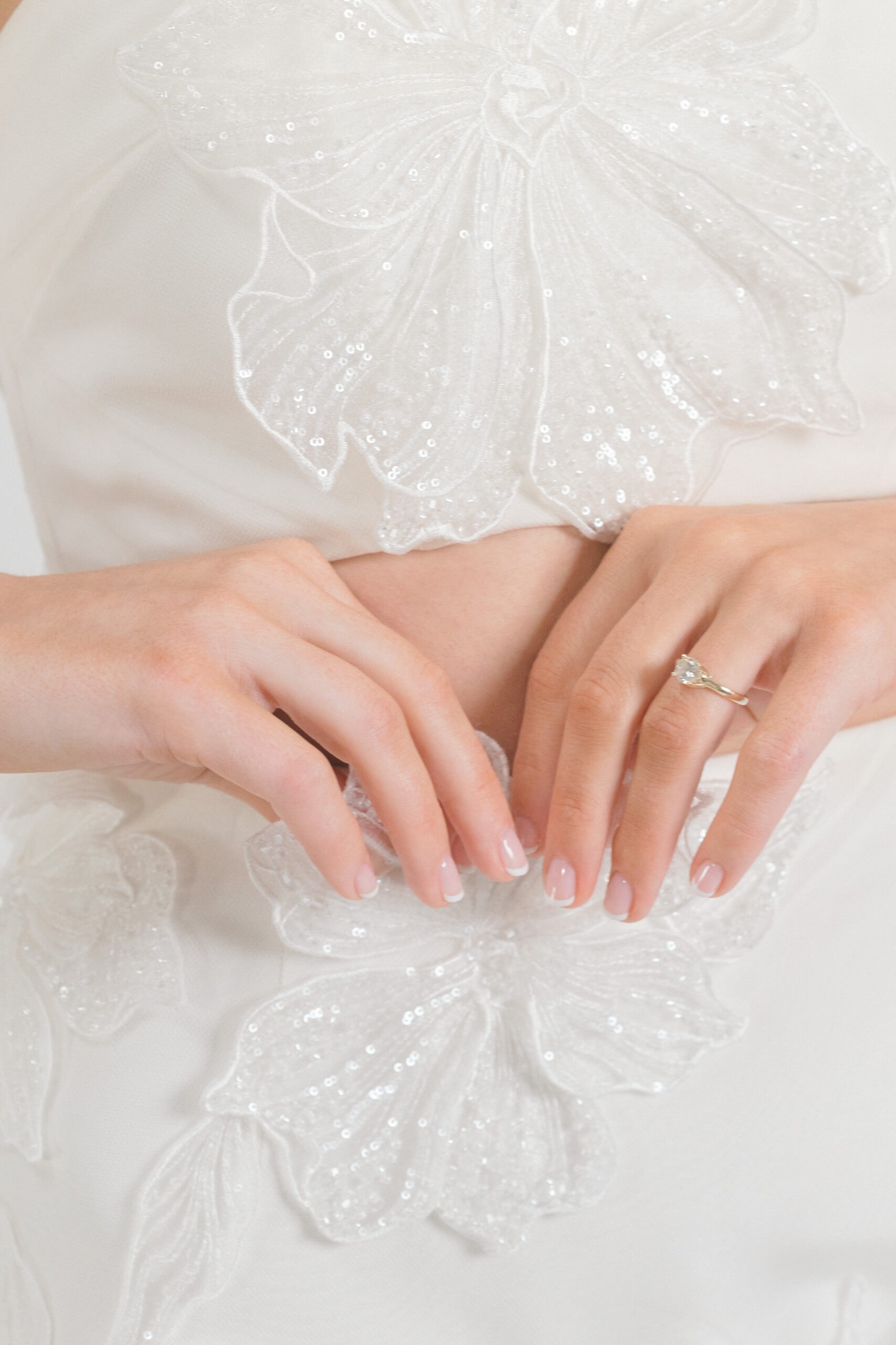 Angela’s Couture Bridal Photoshoot: A Dream Day in the Studio 71 2025 A Kolis Studio 5830 scaled 1