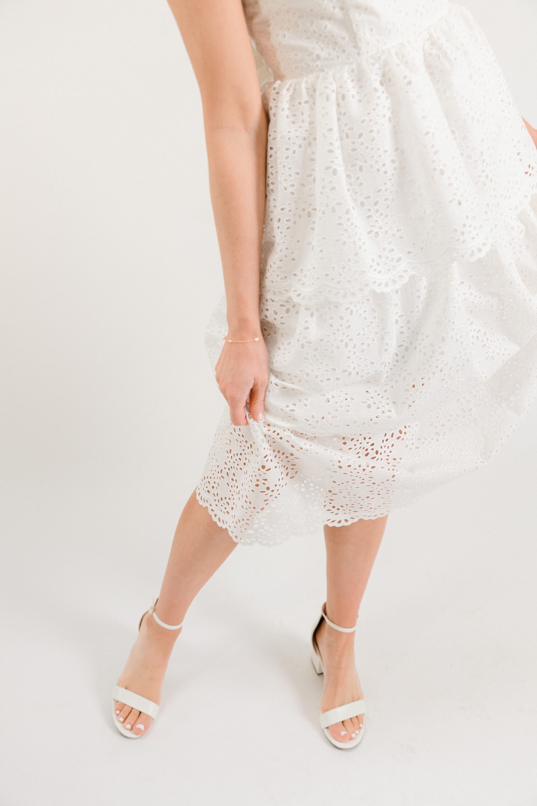 Angela’s Couture Bridal Photoshoot: A Dream Day in the Studio 68 2025 A Kolis Studio 6042 scaled 1