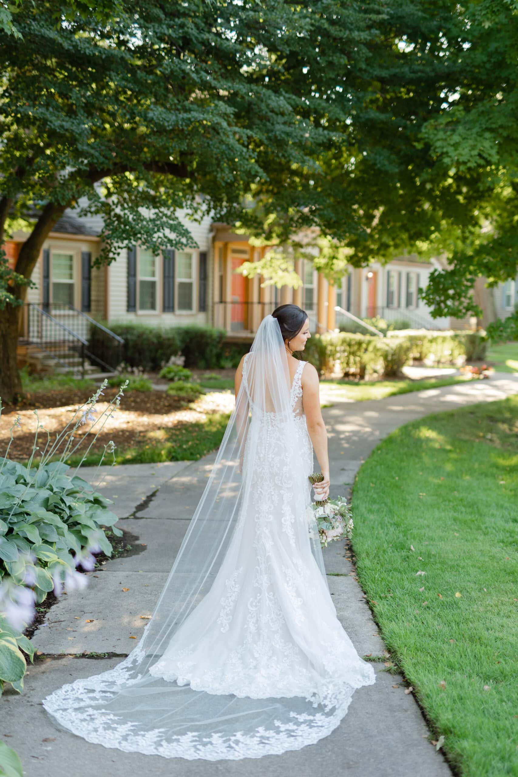 Sarah Kolis and all-things-veils! 18 BrideGroom 243 scaled 1